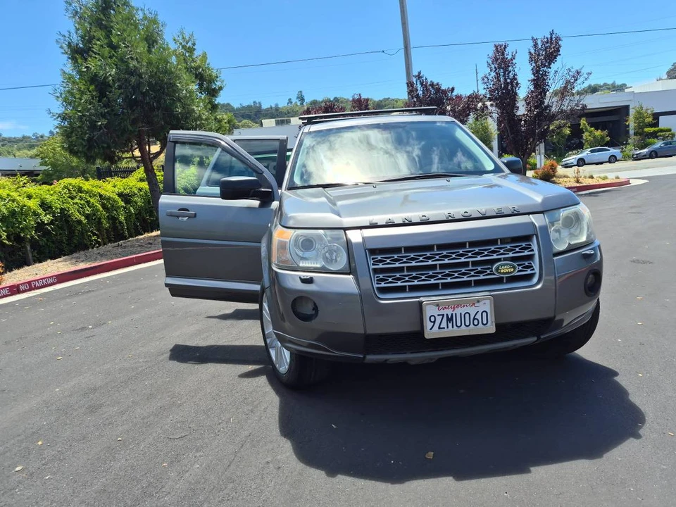 2010 Land Rover Freelander - Image 5 of 15