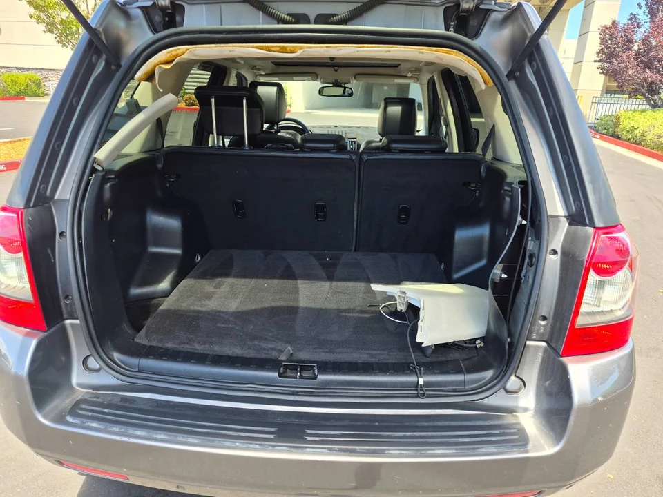 2010 Land Rover Freelander - Image 8 of 15
