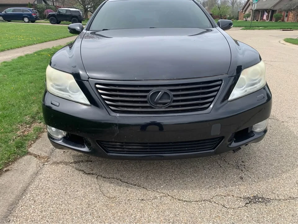 2010 Lexus LS 4th Gen - Image 6 of 7
