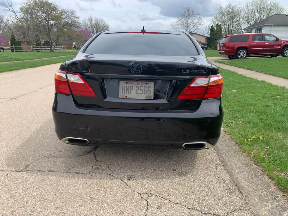 2010 Lexus LS 4th Gen - Image 5 of 7