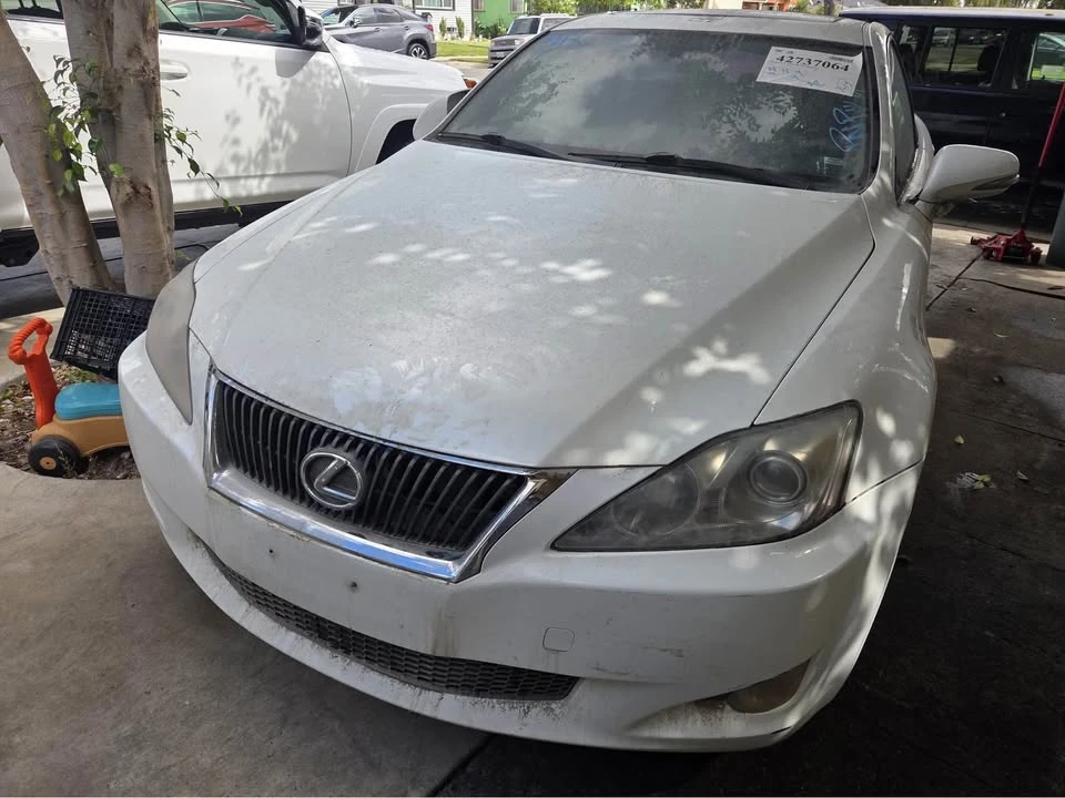 2010 Lexus IS 2nd Gen - Image 2 of 8