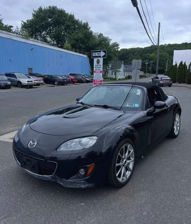 2010 Mazda NC MX-5 Miata - Image 3 of 4
