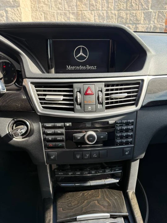 2010 Mercedes-Benz W212 E-Class - Image 11 of 20