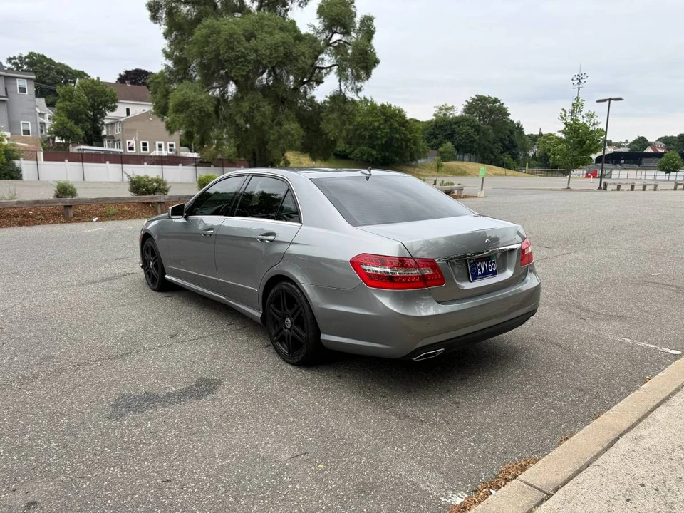 2010 Mercedes-Benz W212 E-Class - Image 8 of 20