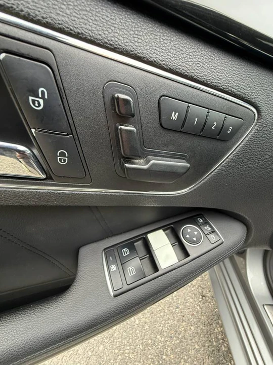2010 Mercedes-Benz W212 E-Class - Image 18 of 20