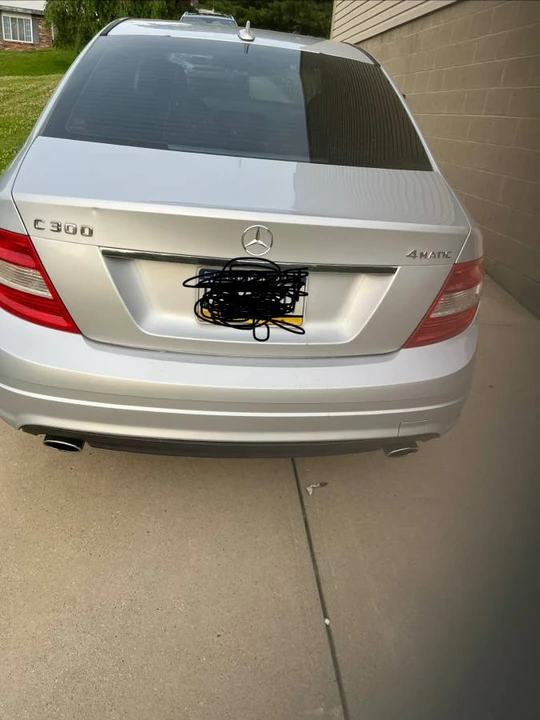 2010 Mercedes-Benz W204 C-Class - Image 15 of 15