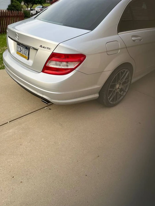 2010 Mercedes-Benz W204 C-Class - Image 8 of 15