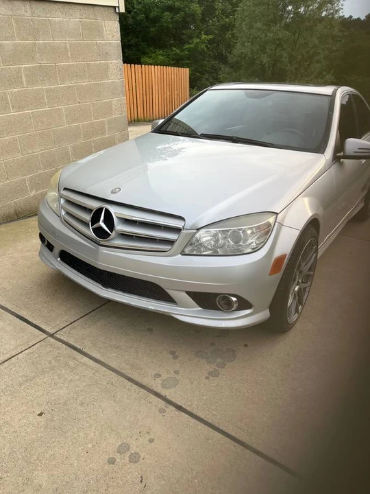 2010 Mercedes-Benz W204 C-Class - Image 2 of 15