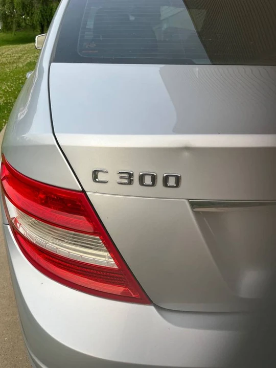 2010 Mercedes-Benz W204 C-Class - Image 4 of 15