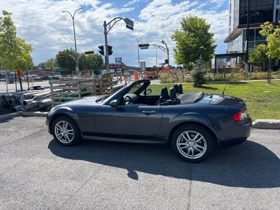 2010 Mazda NC MX-5 Miata - Image 3 of 4