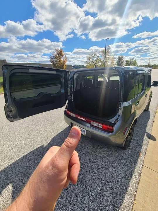 2010 Nissan Cube - Image 8 of 10
