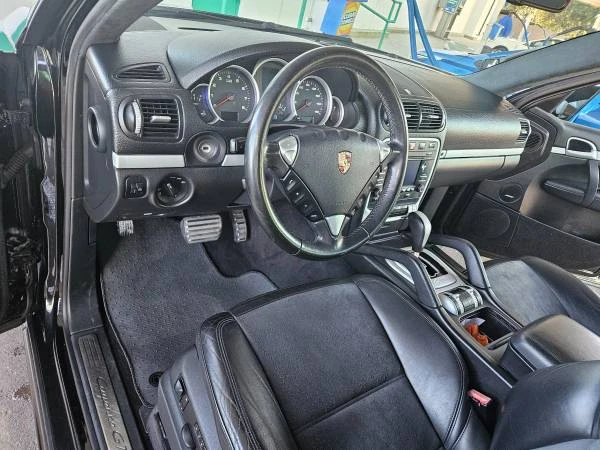 2010 Porsche 955/957 Cayenne GTS - Image 9 of 17