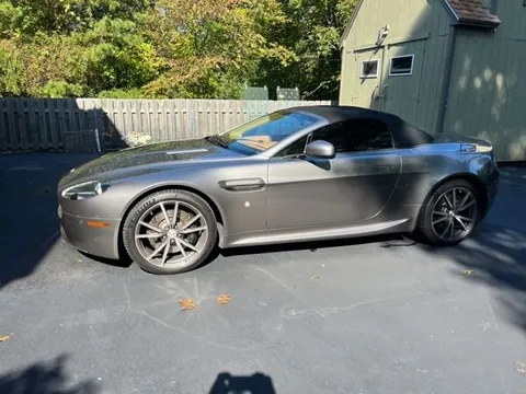 2010 Aston Martin V8 Vantage (2006-2017) - Image 2 of 12