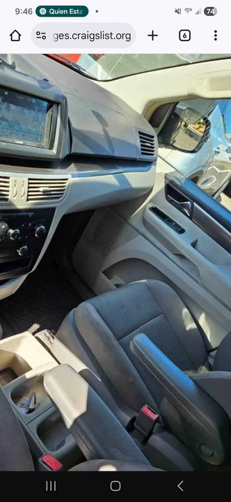 2010 Volkswagen Routan - Image 8 of 10
