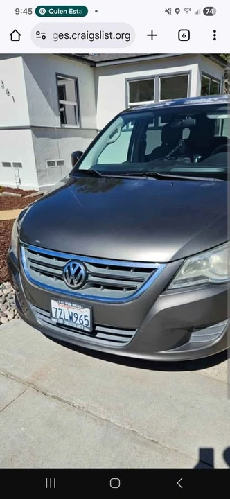 2010 Volkswagen Routan - Image 3 of 10