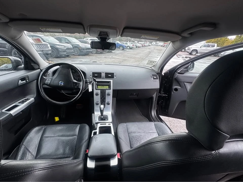 2010 Volvo S40 2nd Gen - Image 10 of 11
