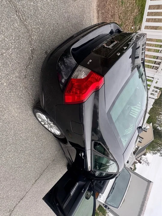 2010 Volvo S40 2nd Gen - Image 2 of 11