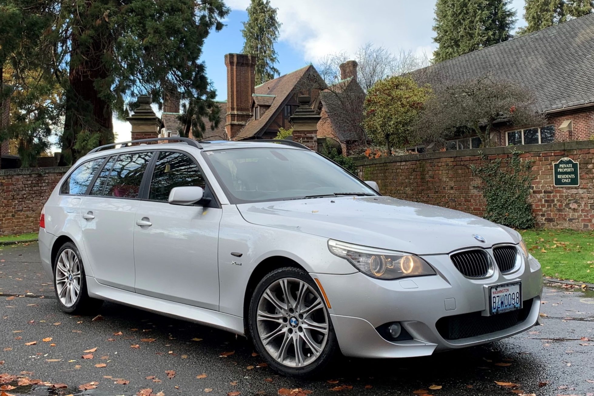 2010 BMW 535i xDrive Sports Wagon M Sport 6-Speed
