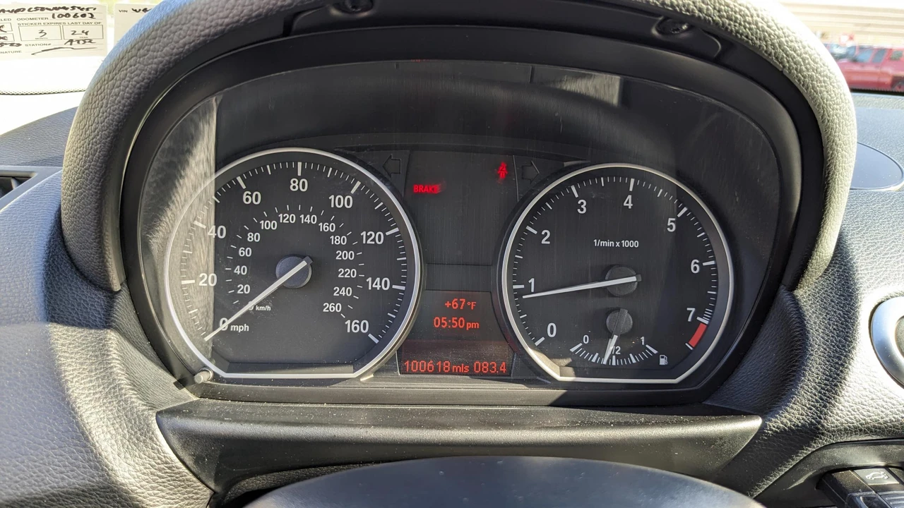 2011 BMW E81/E82/E88 1 Series - Image 16 of 29