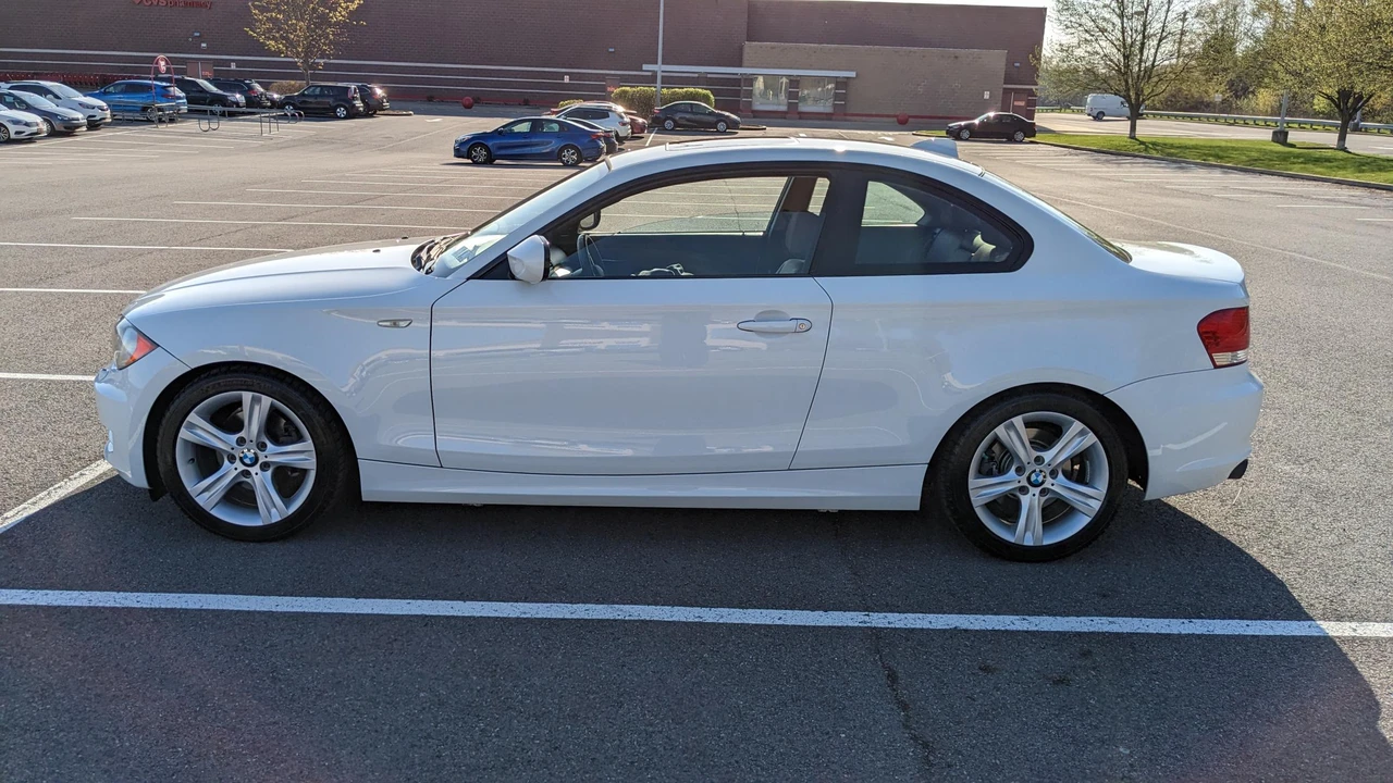 2011 BMW E81/E82/E88 1 Series - Image 6 of 29