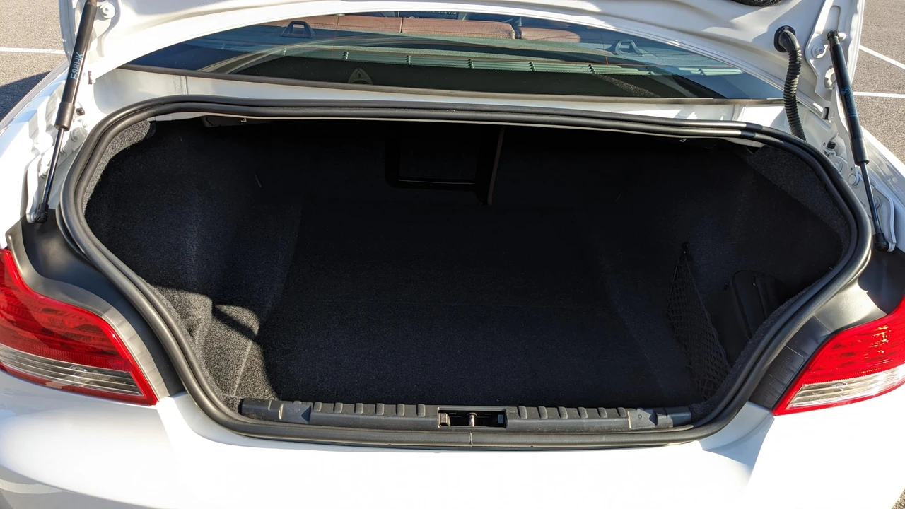 2011 BMW E81/E82/E88 1 Series - Image 10 of 29