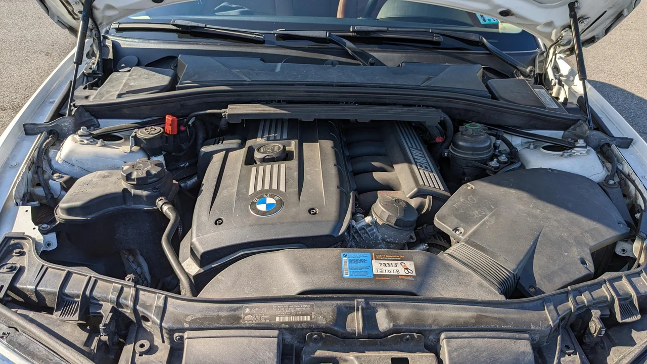 2011 BMW E81/E82/E88 1 Series - Image 11 of 29