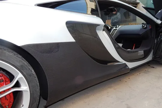 McLaren MP4 12C Side Skirts
