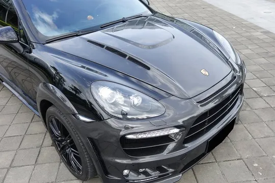 Porsche Cayenne 958.1 HM Style Carbon Fiber Hood