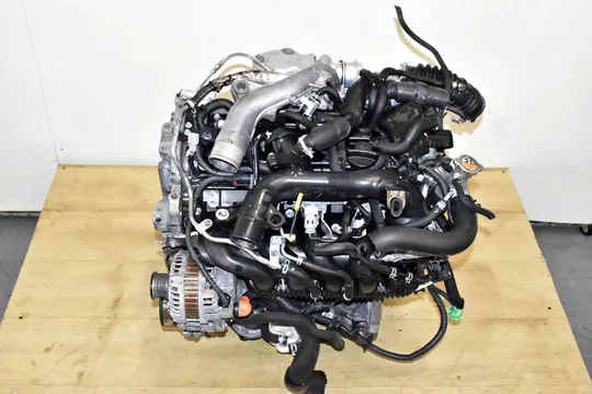 Nissan Juke Nismo RS 1.6L Engine