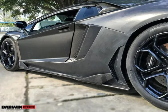 Lamborghini Aventador LP700 LP740 Carbon Fiber Side Skirts