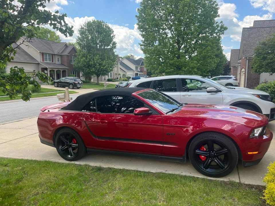2011 Ford S197 Mustang GT - Image 11 of 12