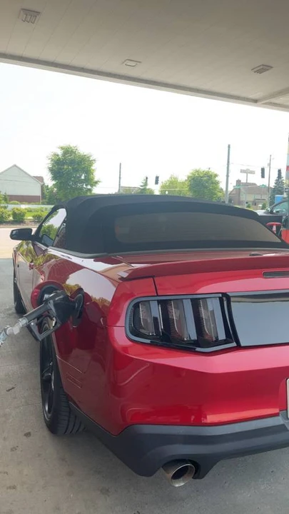 2011 Ford S197 Mustang GT - Image 10 of 12