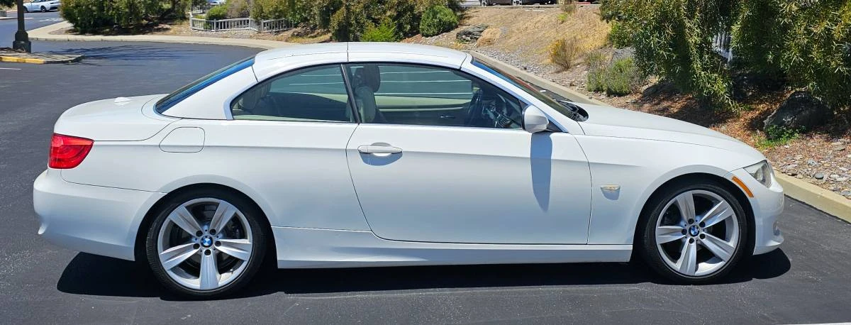 2011 BMW E93 3 Series Convertible - Image 2 of 10