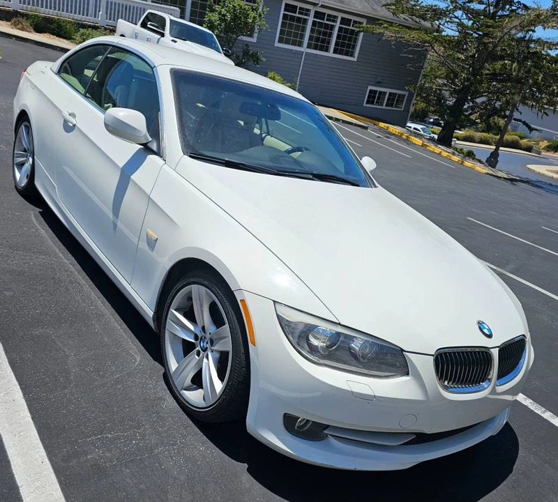 2011 BMW E93 3 Series Convertible - Image 5 of 10