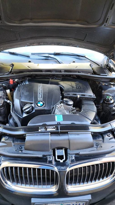 2011 BMW E90 335i Sedan - Image 6 of 17