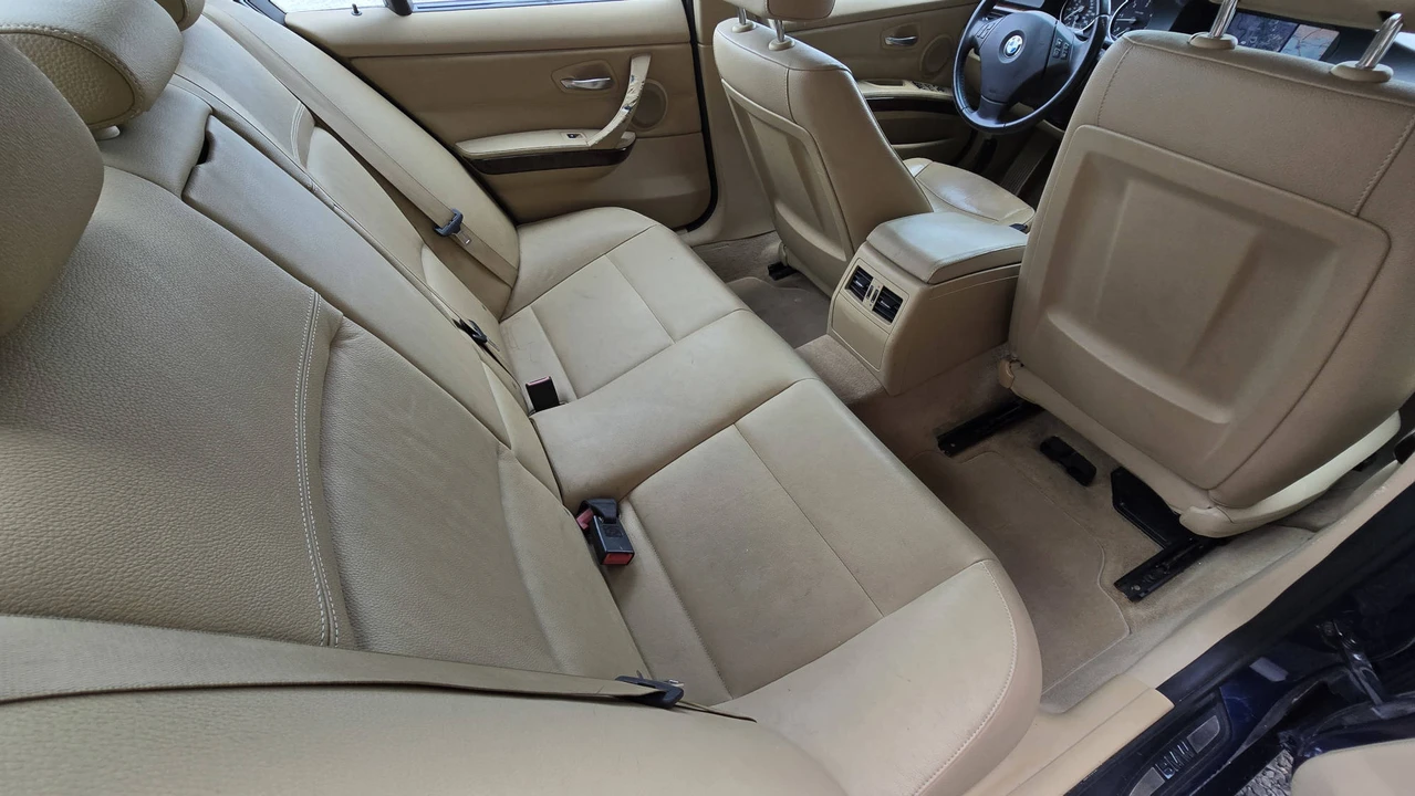 2011 BMW E90 335i Sedan - Image 9 of 11