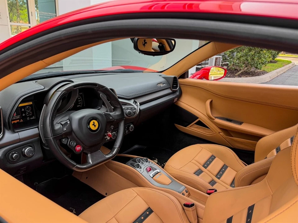 2011 Ferrari 458 Italia - Image 2 of 4