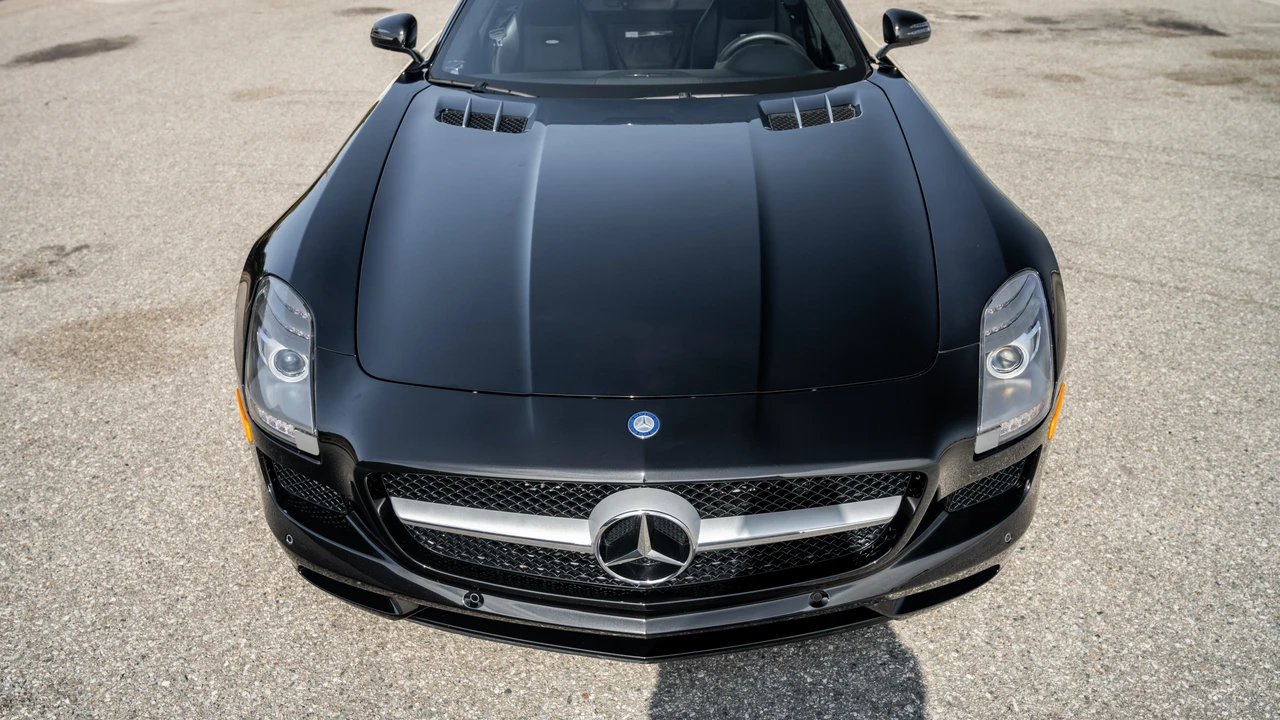 2011 Mercedes-Benz C197 SLS AMG - Image 10 of 31