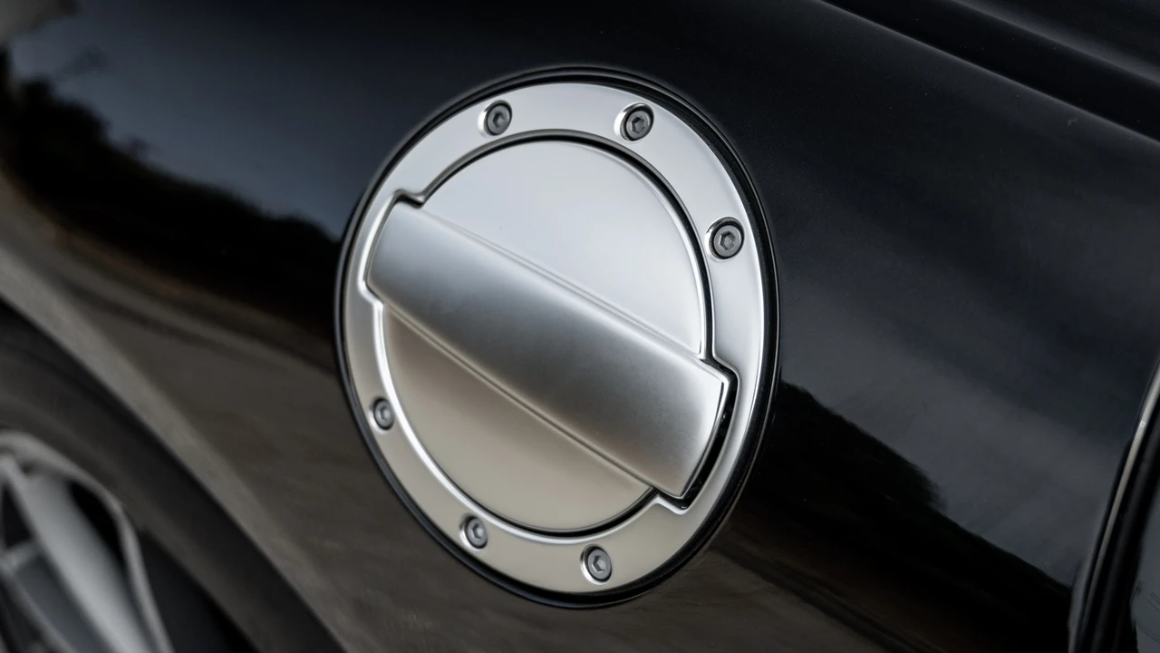2011 Mercedes-Benz C197 SLS AMG - Image 29 of 31