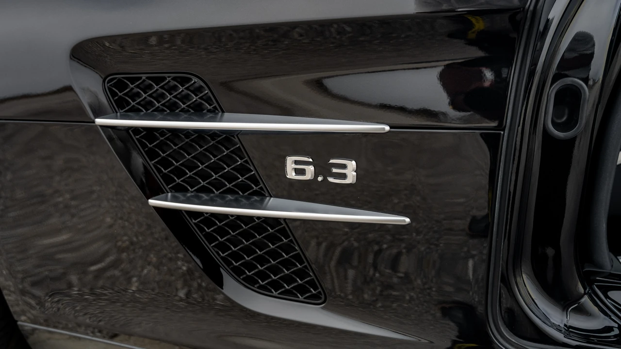 2011 Mercedes-Benz C197 SLS AMG - Image 24 of 31