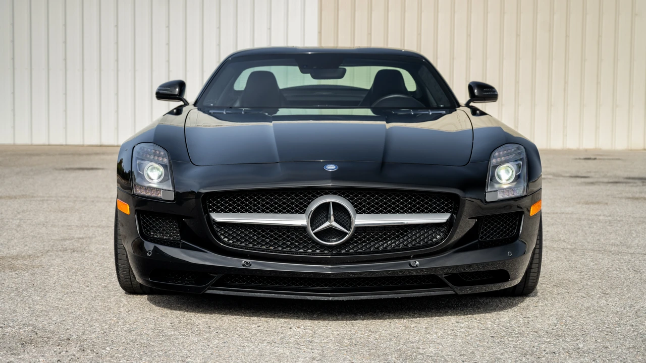 2011 Mercedes-Benz C197 SLS AMG - Image 11 of 31