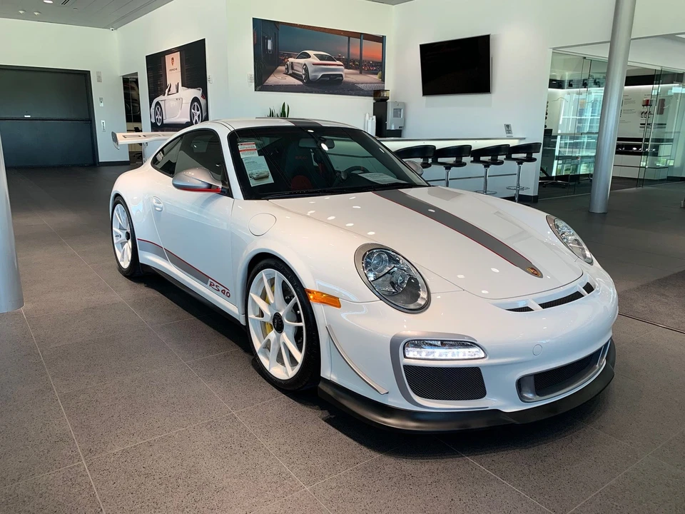 2011 Porsche 997 GT3 RS - Image 4 of 19