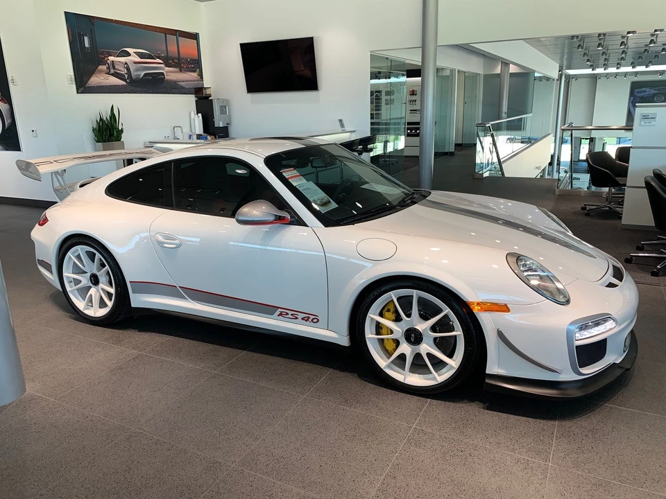 2011 Porsche 997 GT3 RS - Image 7 of 19