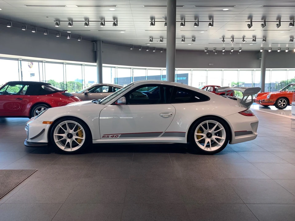 2011 Porsche 997 GT3 RS - Image 5 of 19