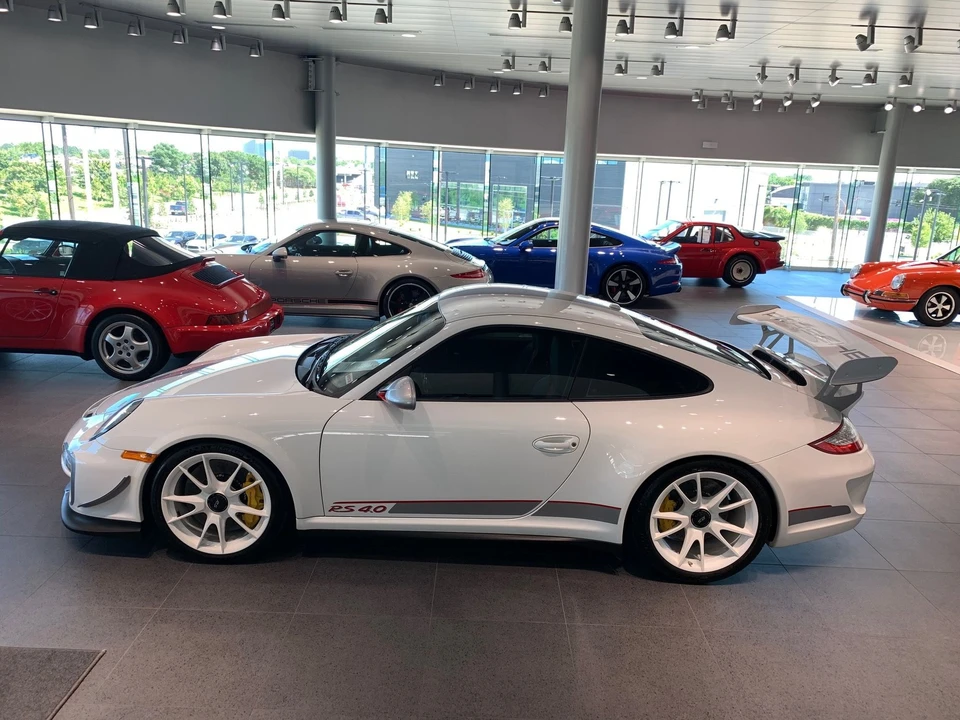 2011 Porsche 997 GT3 RS - Image 8 of 19