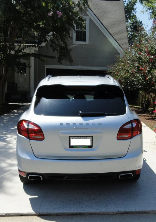 2011 Porsche 958 Cayenne - Image 2 of 17