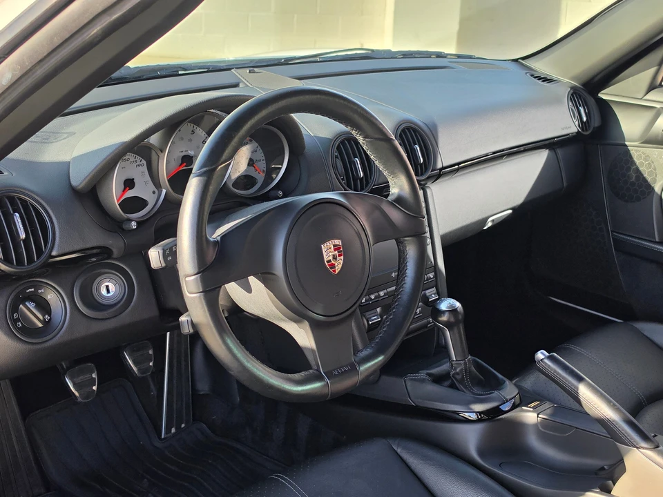 2011 Porsche 987 Boxster S - Image 18 of 31