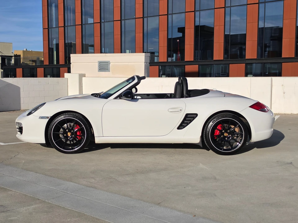 2011 Porsche 987 Boxster S - Image 2 of 31