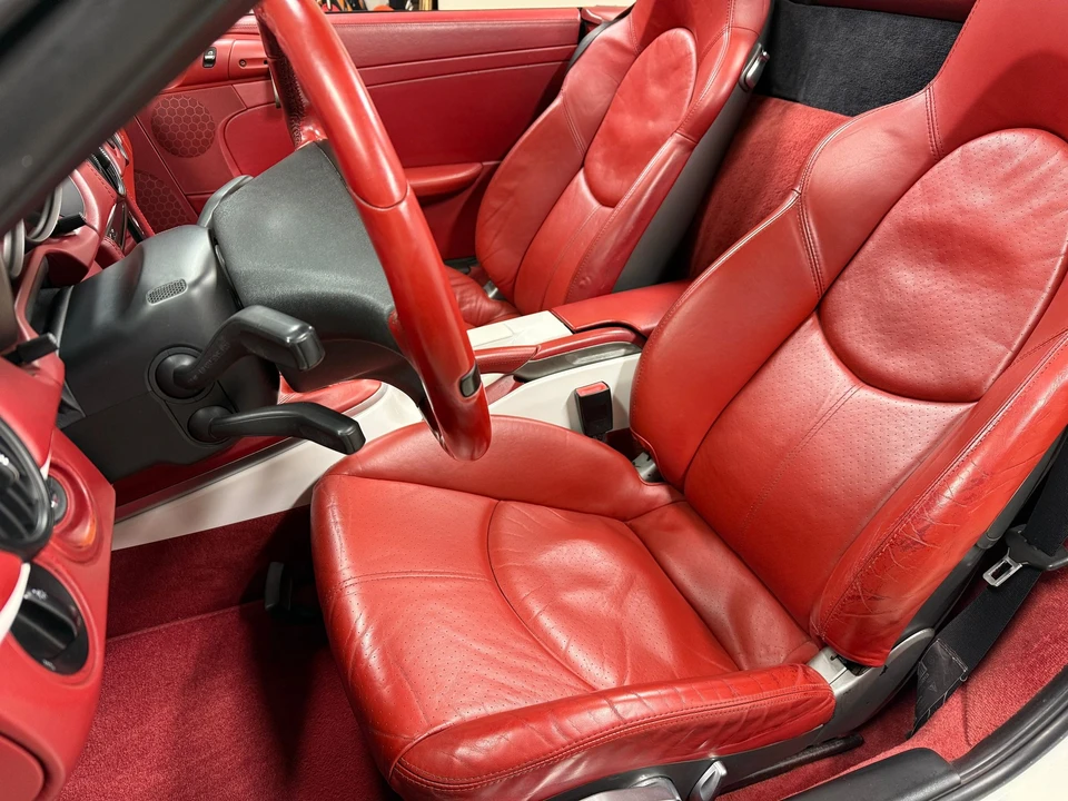 2011 Porsche 987 Boxster Spyder - Image 25 of 31