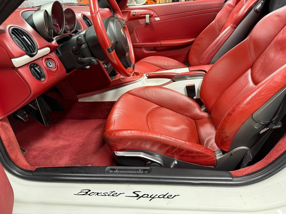 2011 Porsche 987 Boxster Spyder - Image 26 of 31